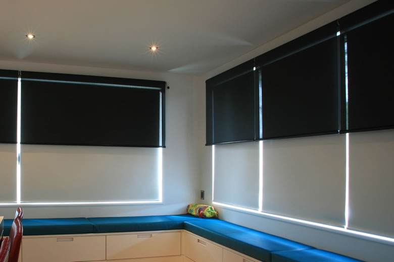 Double Roller Blind